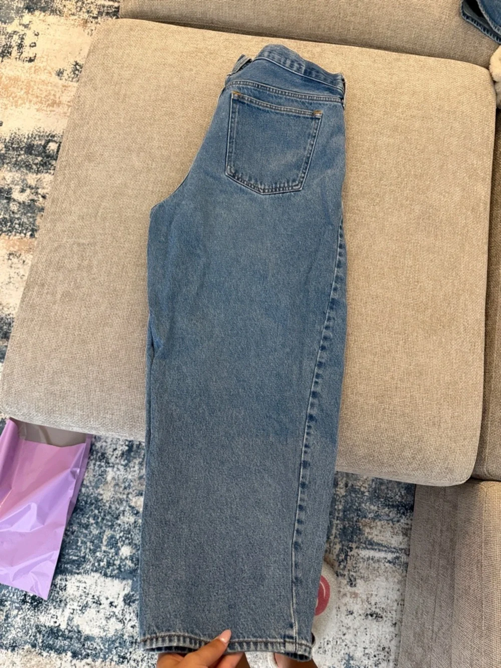 Abercrombie & Fitch Mid-Rise light blue barrel Jean - Picture 5 of 5